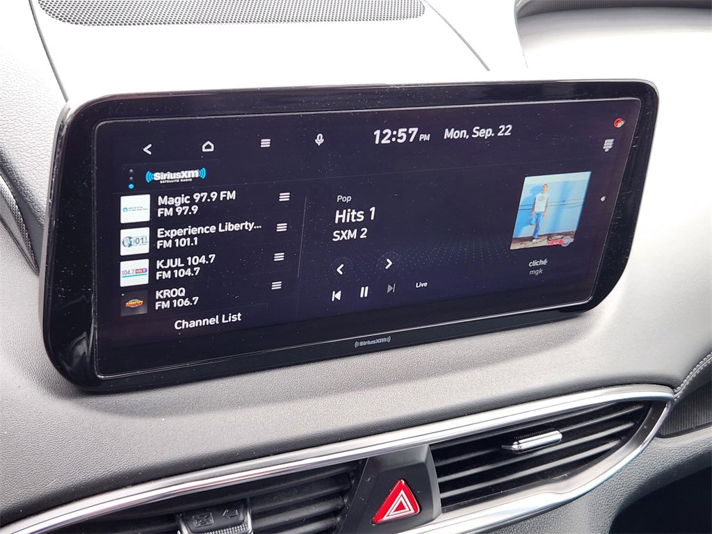 Used 2023 Hyundai Santa Fe SEL image 13