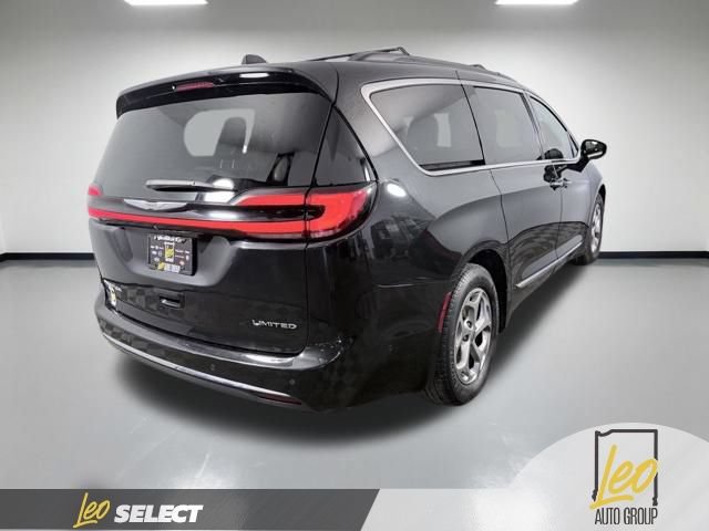 Used 2022 Chrysler Pacifica Limited FWD image 7