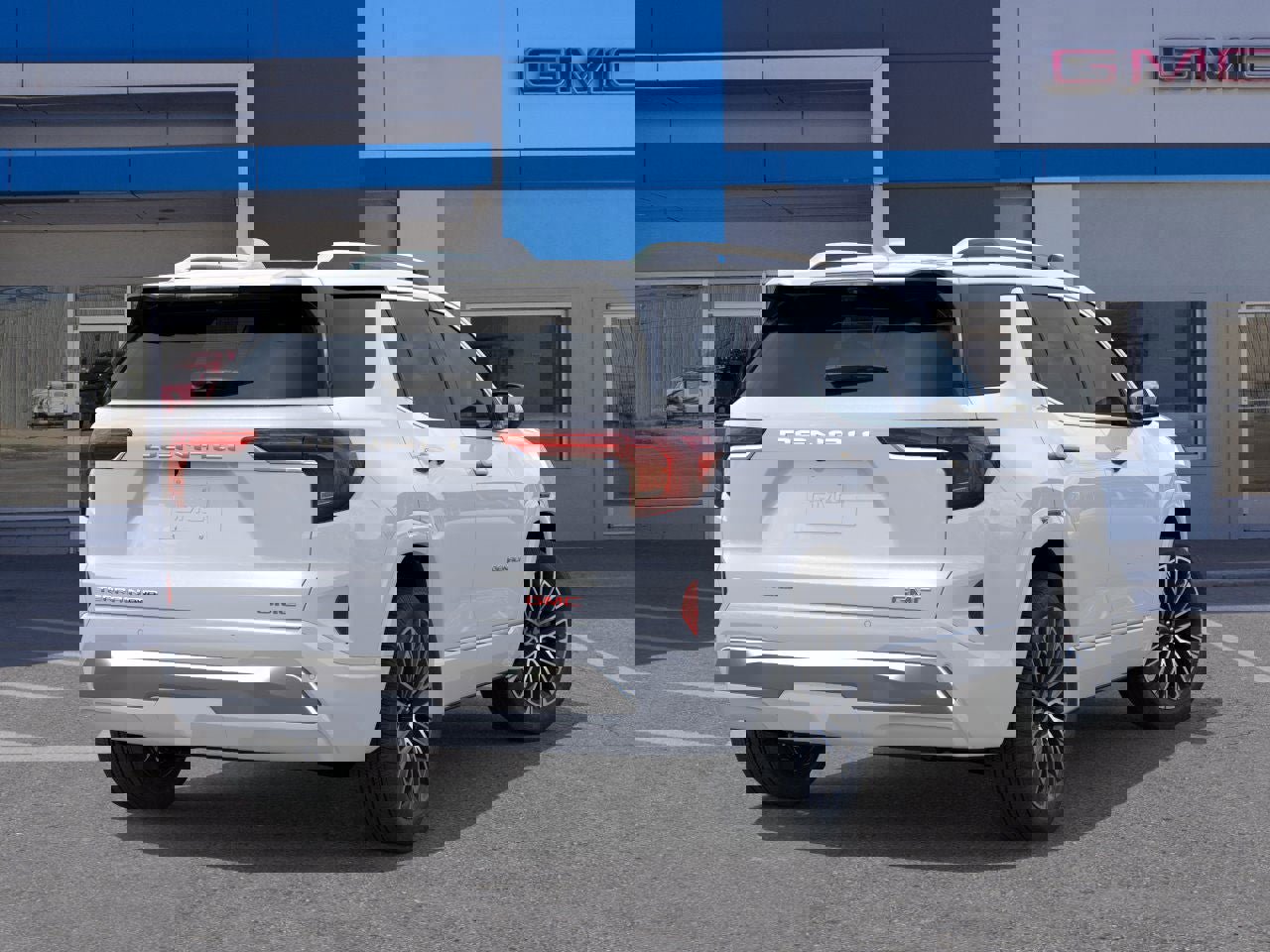 New 2026 GMC Terrain Denali w/ LPO, Floor Liner Package image 38