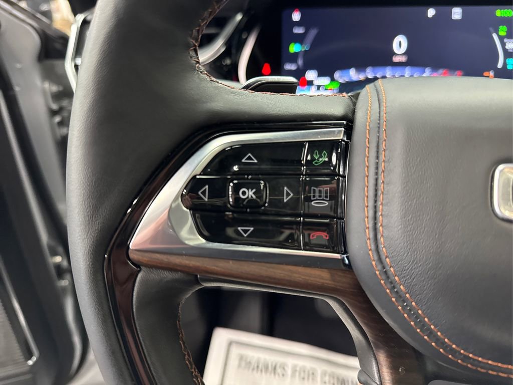 Used 2023 Jeep Grand Cherokee Summit image 30