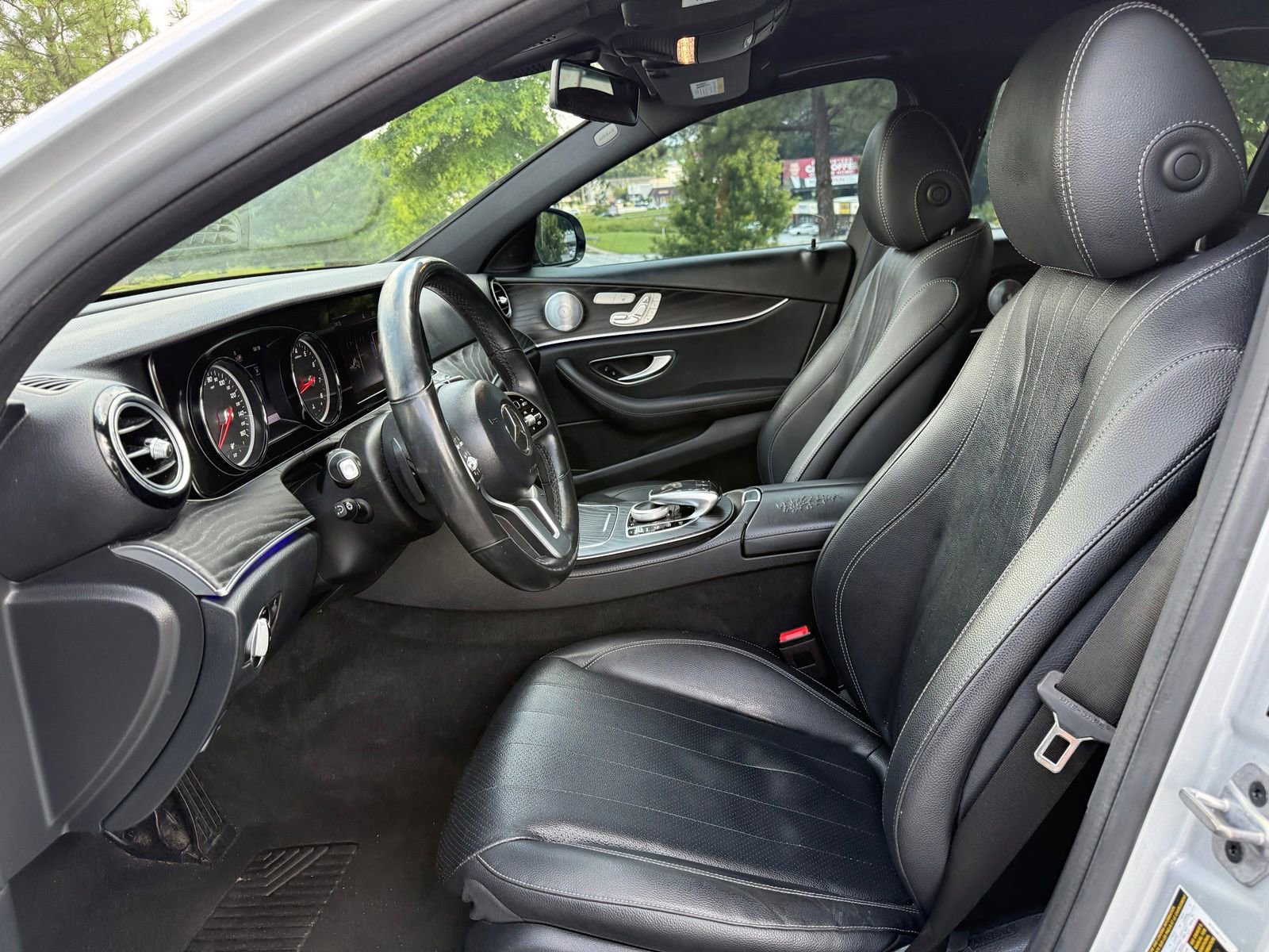 Used 2019 Mercedes-Benz E 300 4MATIC image 36