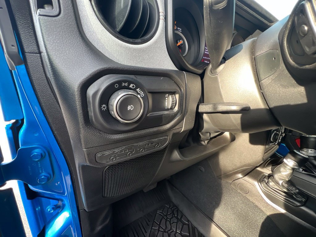 Used 2024 Jeep Wrangler Unlimited Sport AWD/4WD image 28