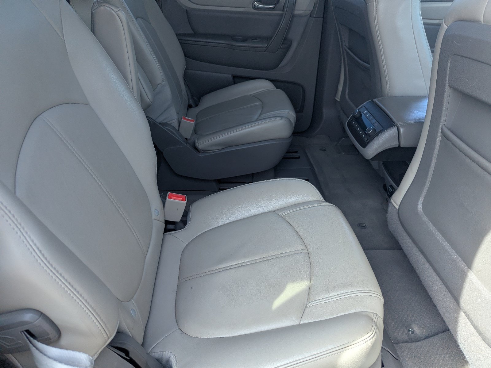 Used 2015 Chevrolet Traverse LT AWD/4WD image 13