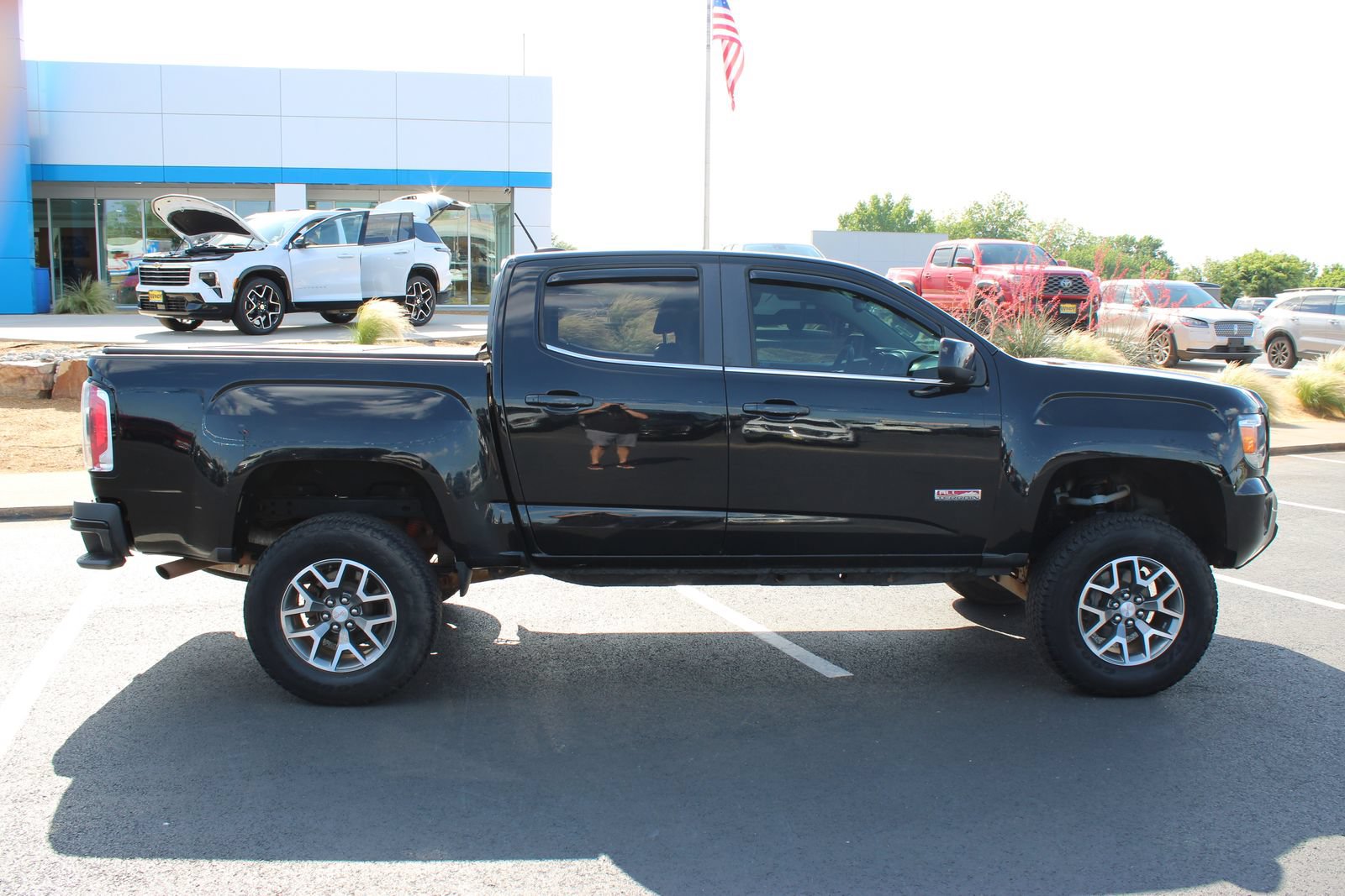 Used 2019 GMC Canyon All Terrain w/ All Terrain X Package AWD/4WD image 9