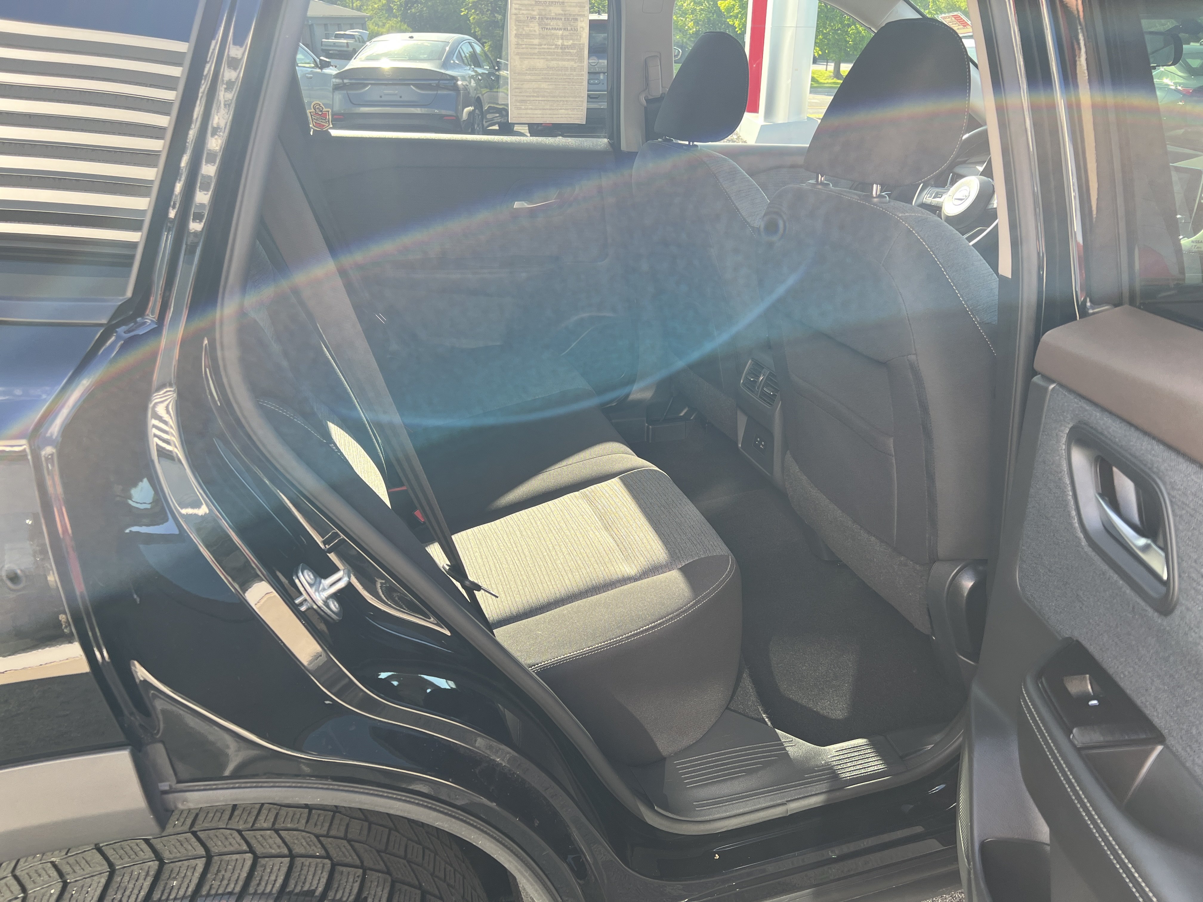 Used 2021 Nissan Rogue SV AWD/4WD image 9