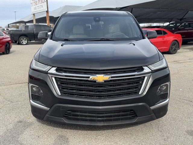Used 2023 Chevrolet Traverse LS image 2