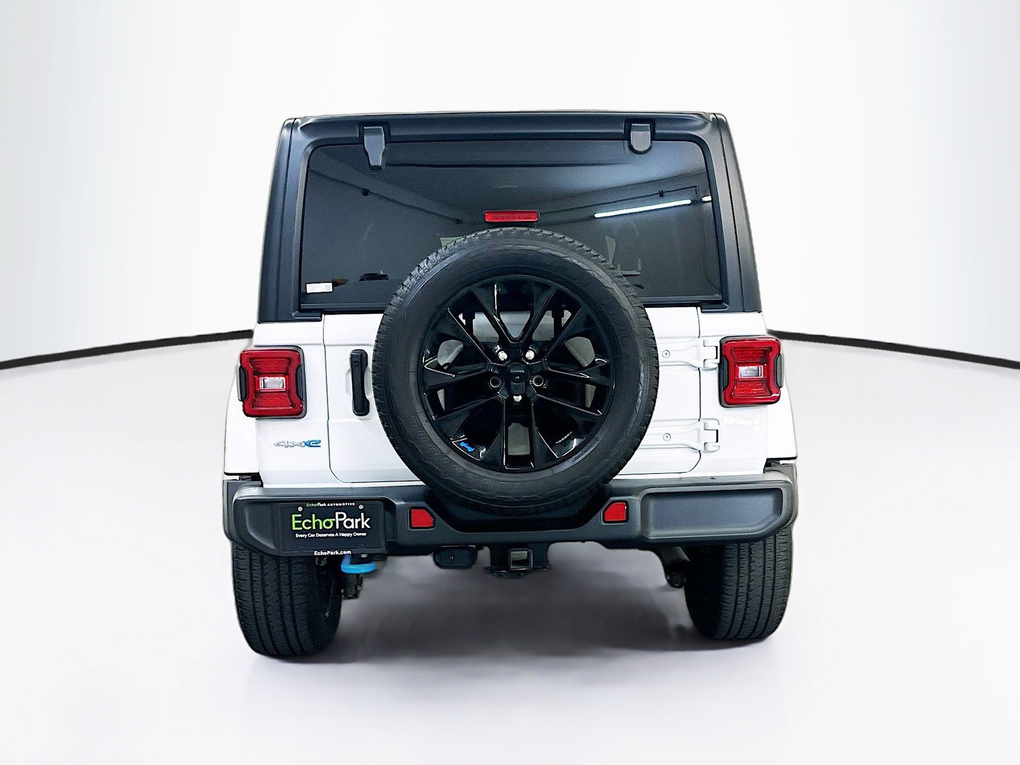 Used 2023 Jeep Wrangler Sahara w/ Cold Weather Group image 7