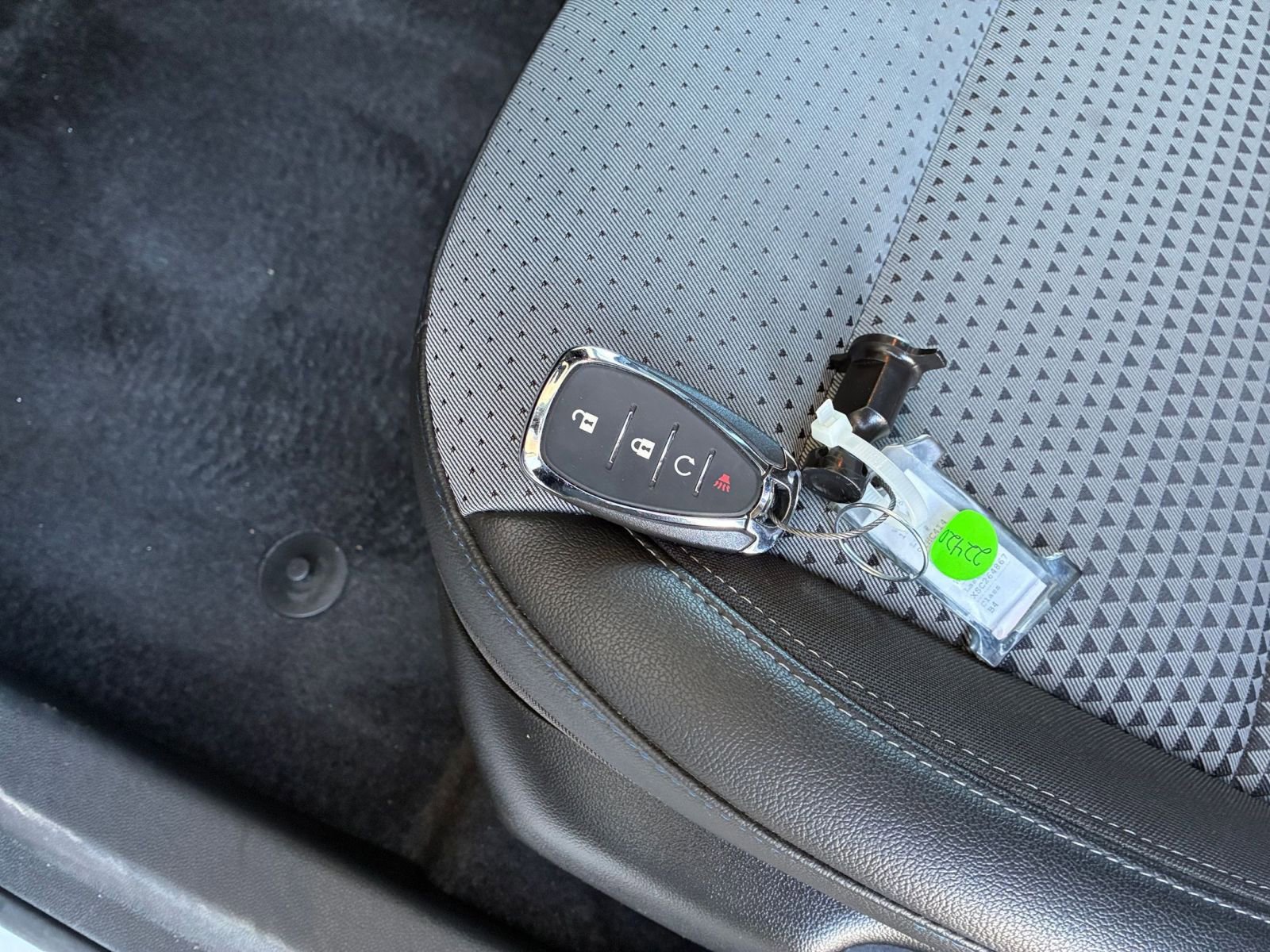 Used 2025 Chevrolet Trax LT image 25