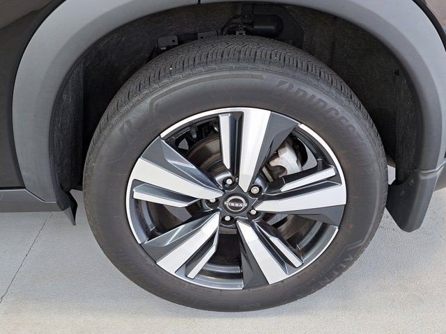 Used 2023 Nissan Rogue SL AWD/4WD image 30