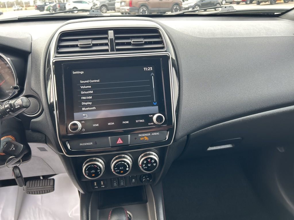 Used 2025 Mitsubishi Outlander Sport SE image 15