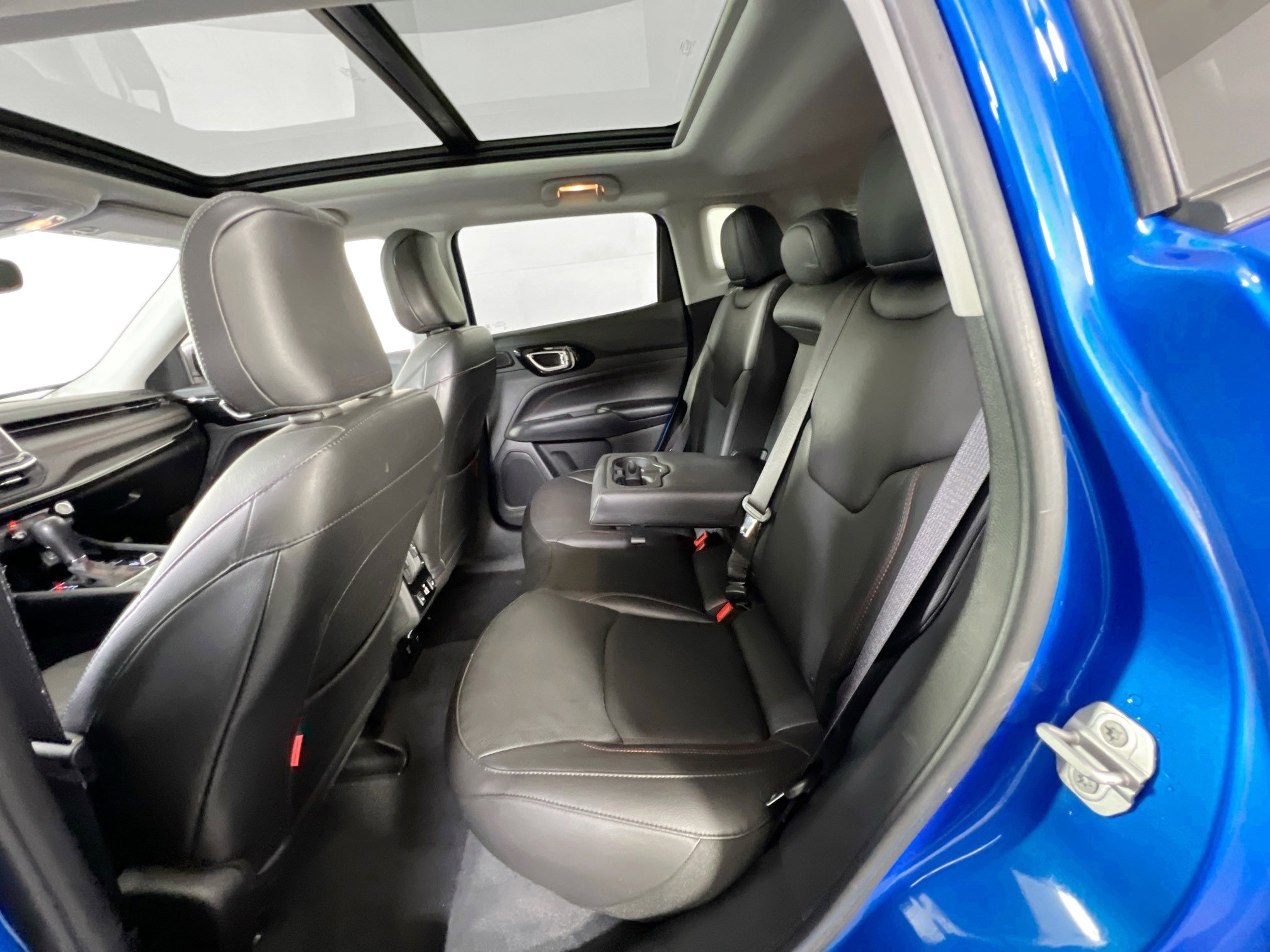 Used 2022 Jeep Compass Trailhawk w/ Trailhawk Elite Group image 26