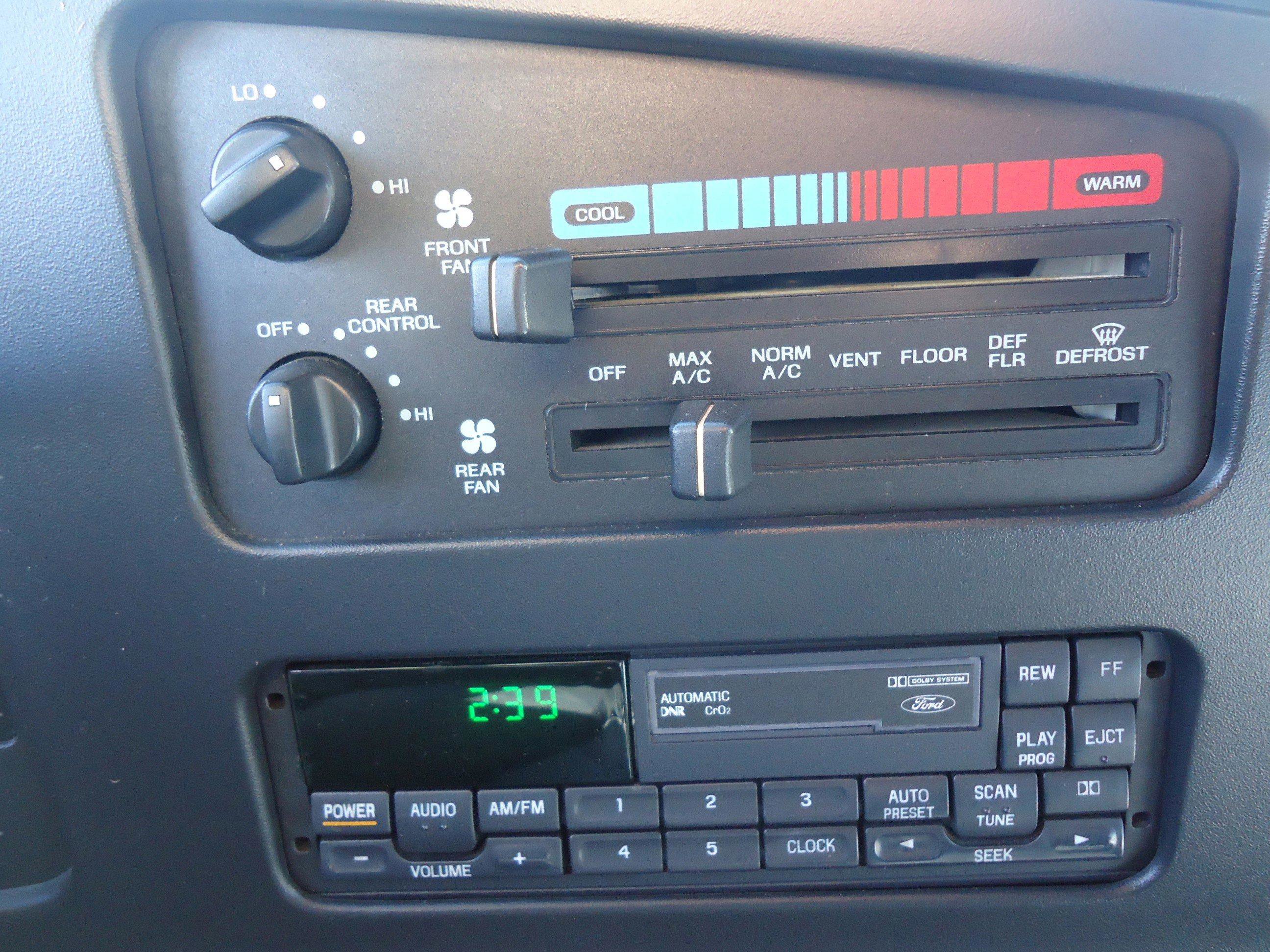 Used 1994 Ford E-350 and Econoline 350 Chateau RWD image 16