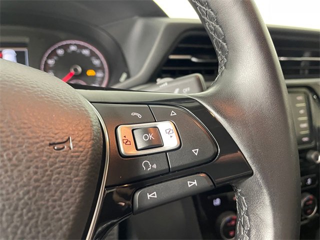 Used 2020 Volkswagen Passat 2.0T R-Line image 10