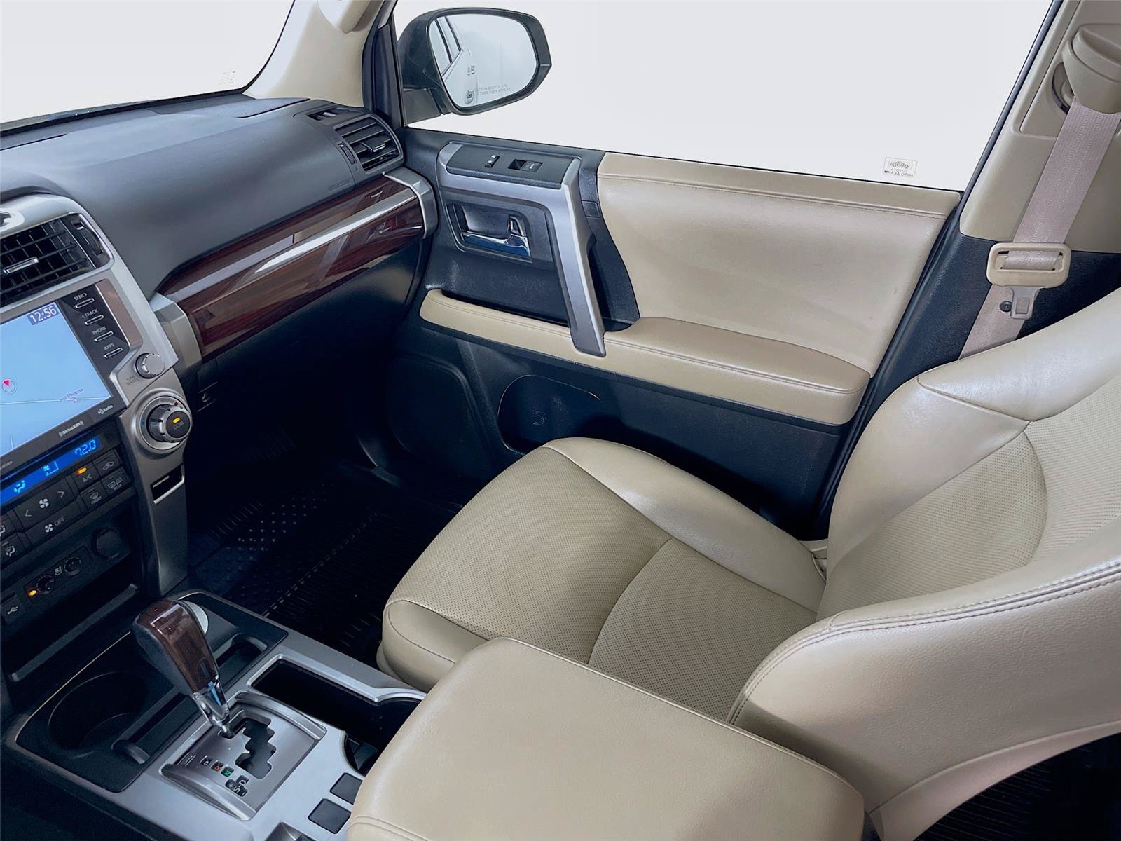Used 2021 Toyota 4Runner Limited AWD/4WD image 28
