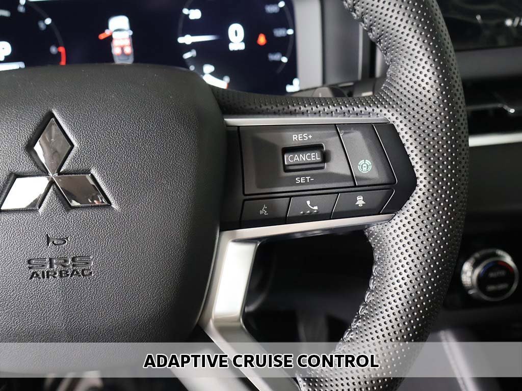 New 2025 Mitsubishi Outlander SE image 5