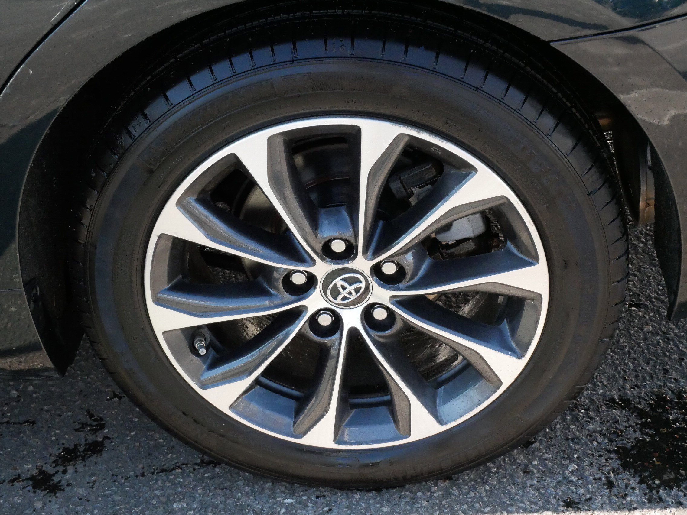 Used 2016 Toyota Avalon XLE Plus image 15