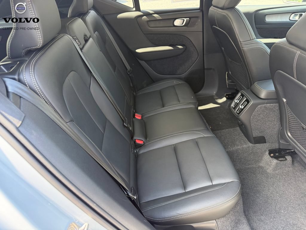 Used 2026 Volvo XC40 B5 Plus w/ Protection Package Premier AWD/4WD image 18