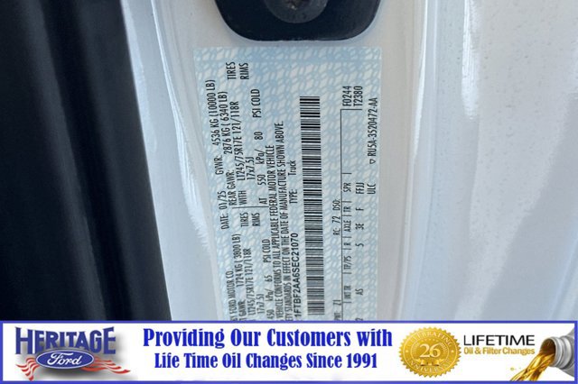 Used 2025 Ford F250 XL w/ XL Chrome Package image 24