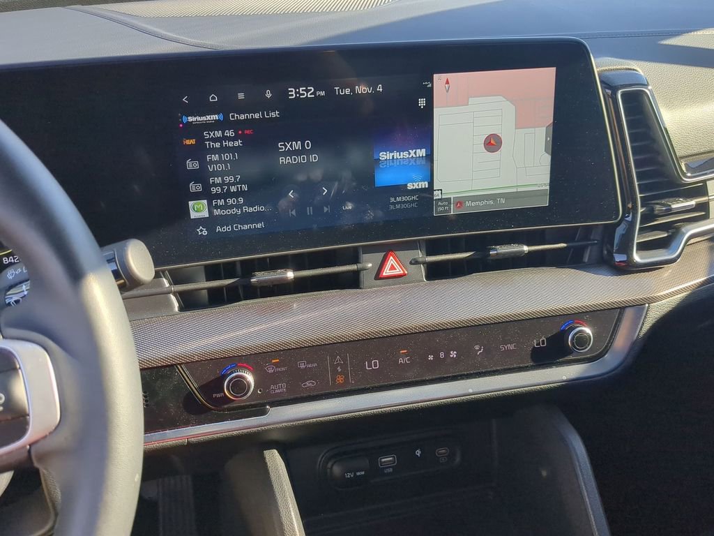 Used 2025 Kia Sportage SX image 11