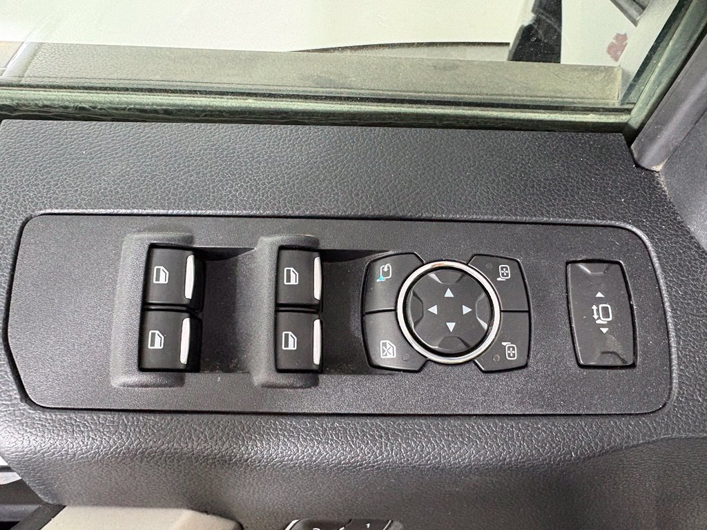 Used 2019 Ford F350 Lariat w/ Lariat Ultimate Package AWD/4WD image 20