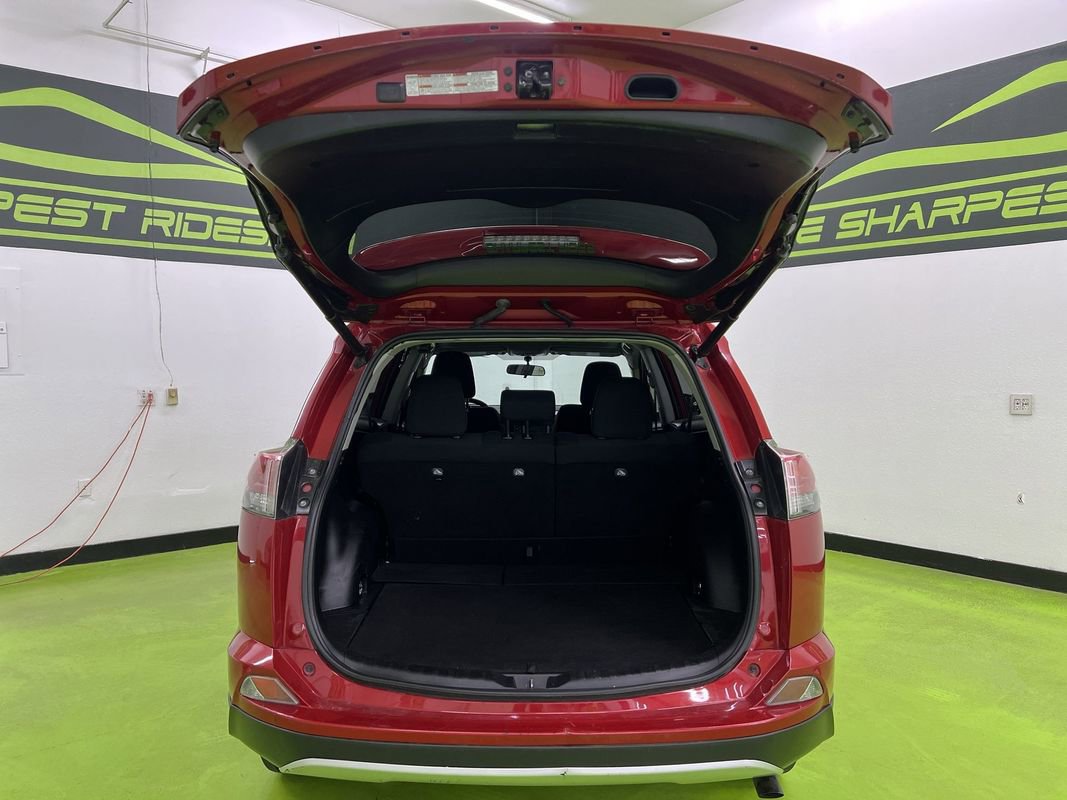 Used 2016 Toyota RAV4 XLE AWD/4WD image 9