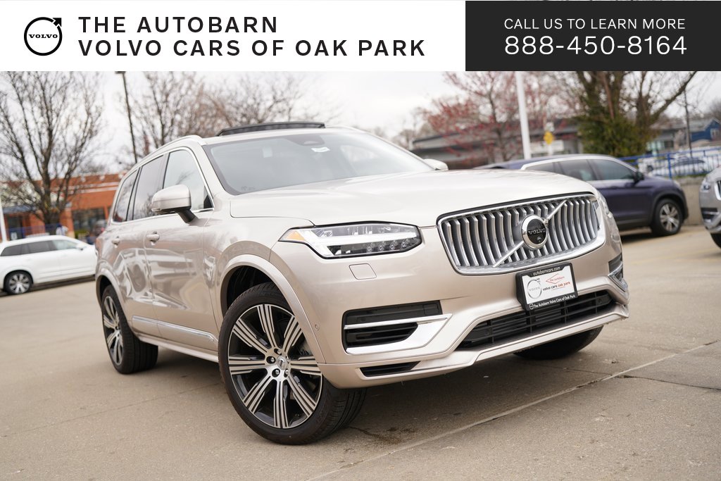 New 2025 Volvo XC90 T8 Plus w/ Protection Package Premier