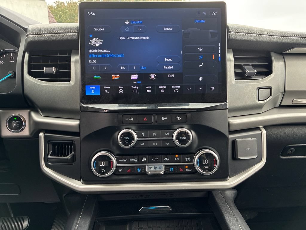 Used 2024 Ford Expedition XLT AWD/4WD image 19