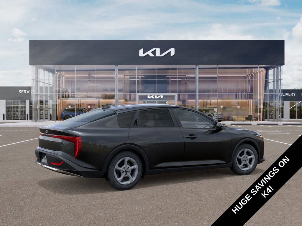 New 2025 Kia K4 LXS image 6
