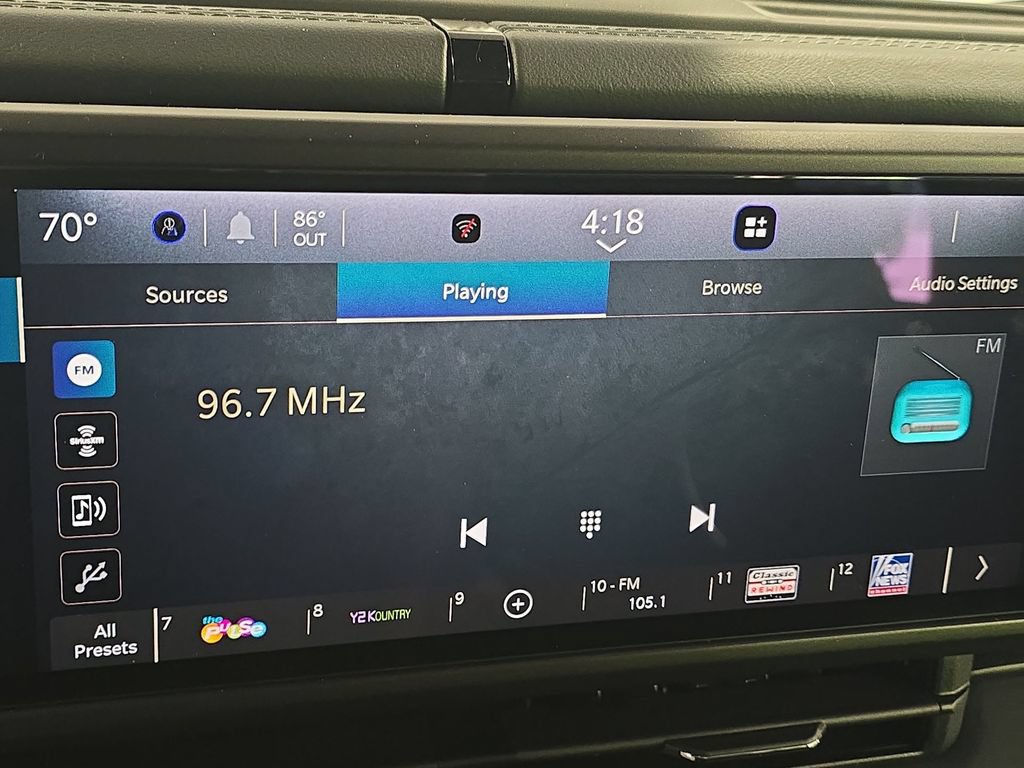 Used 2025 Jeep Gladiator Rubicon AWD/4WD image 24