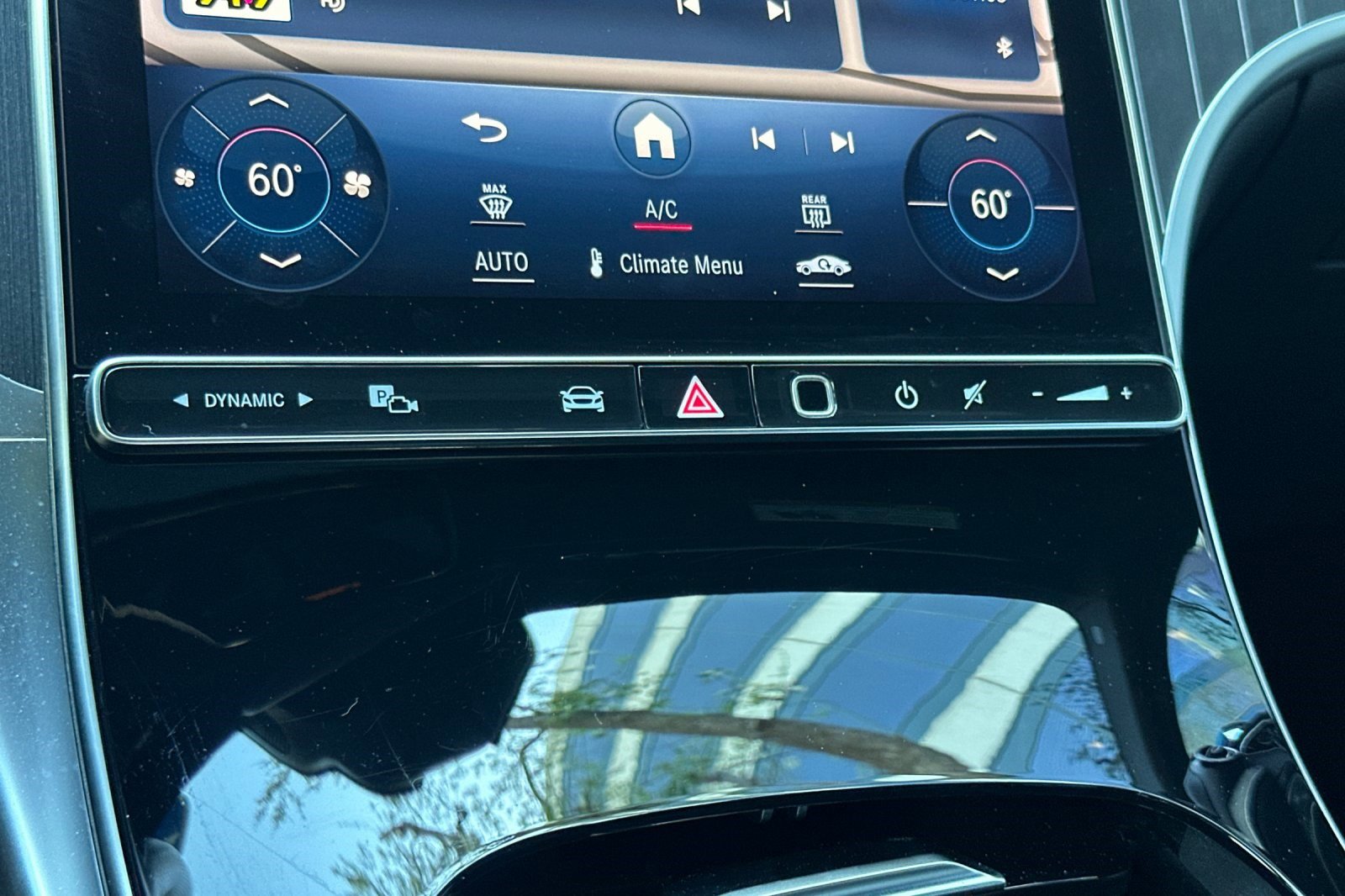 Used 2024 Mercedes-Benz GLC 300 image 28