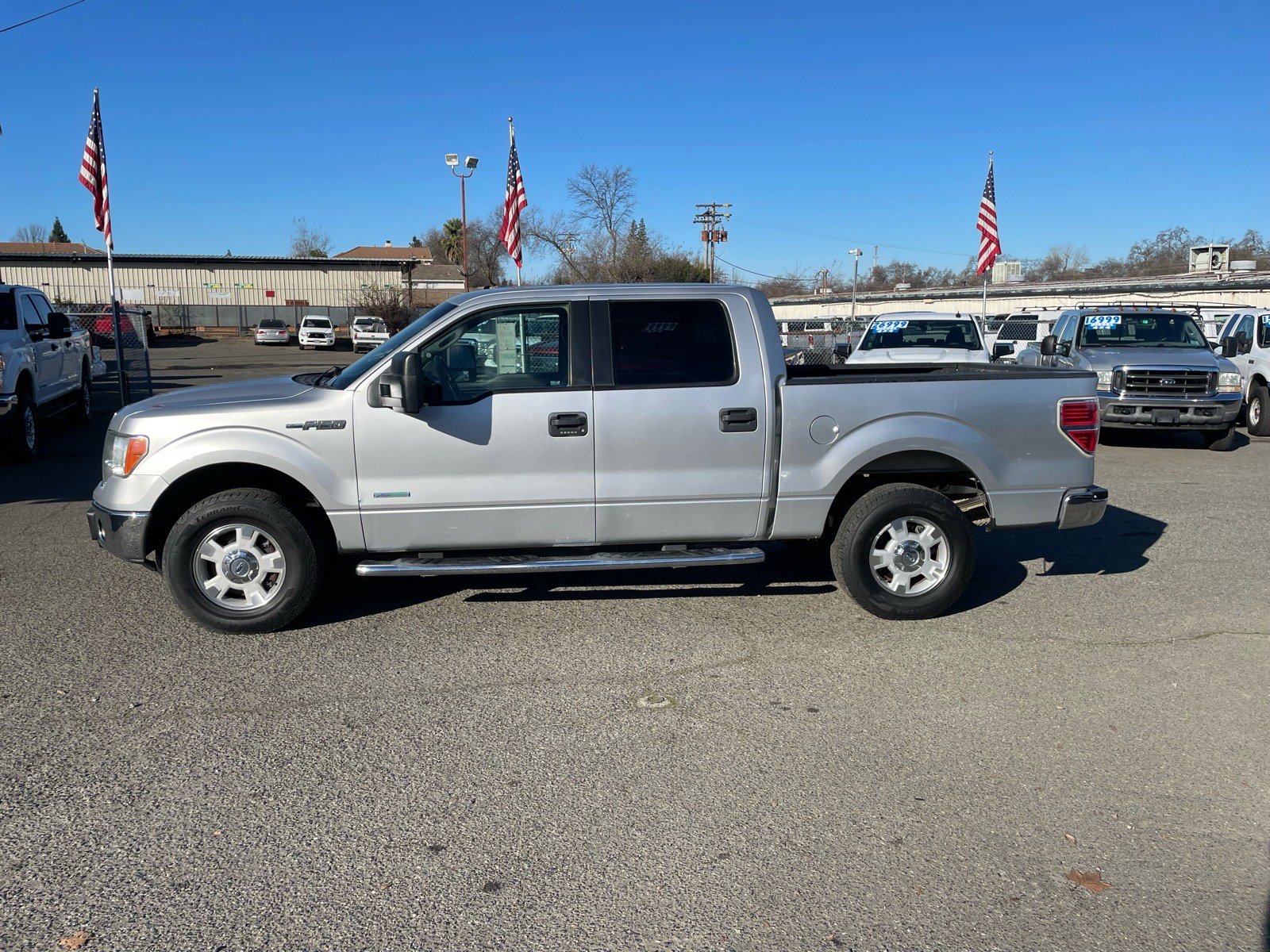 Used 2013 Ford F150 XLT w/ Mid Equipment Group image 5