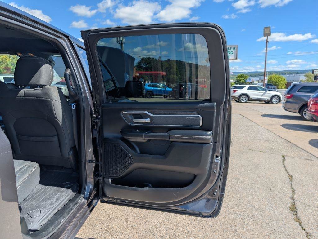 Used 2019 RAM 1500 Big Horn AWD/4WD image 45
