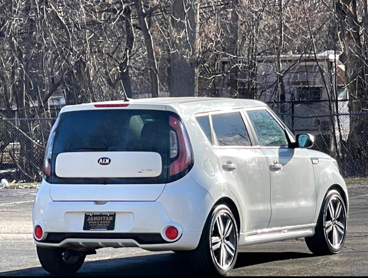 Used 2016 Kia Soul + w/ Soulful Package FWD image 19