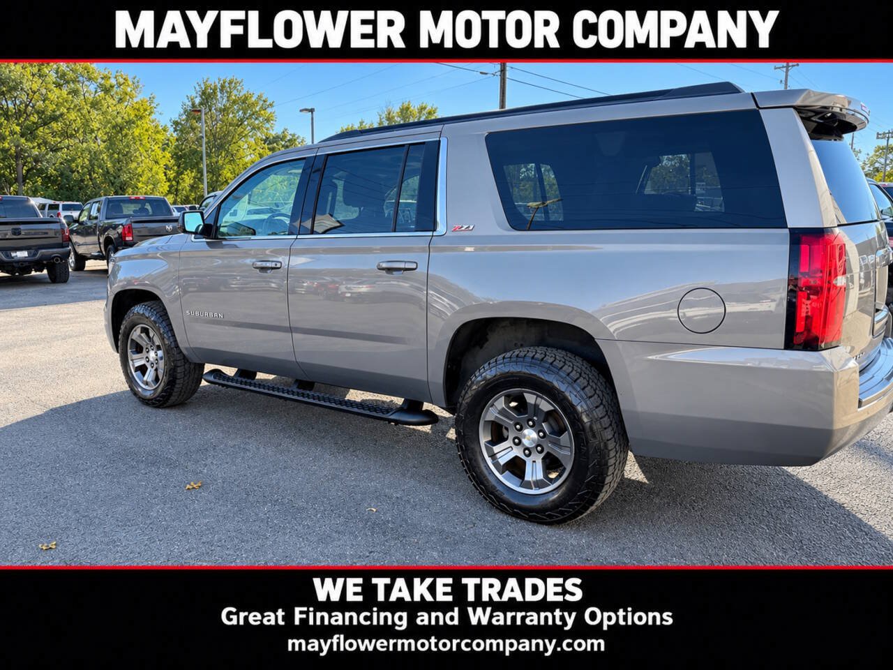 Used 2017 Chevrolet Suburban LT AWD/4WD image 3