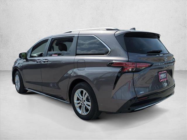 Used 2024 Toyota Sienna Platinum AWD/4WD image 8