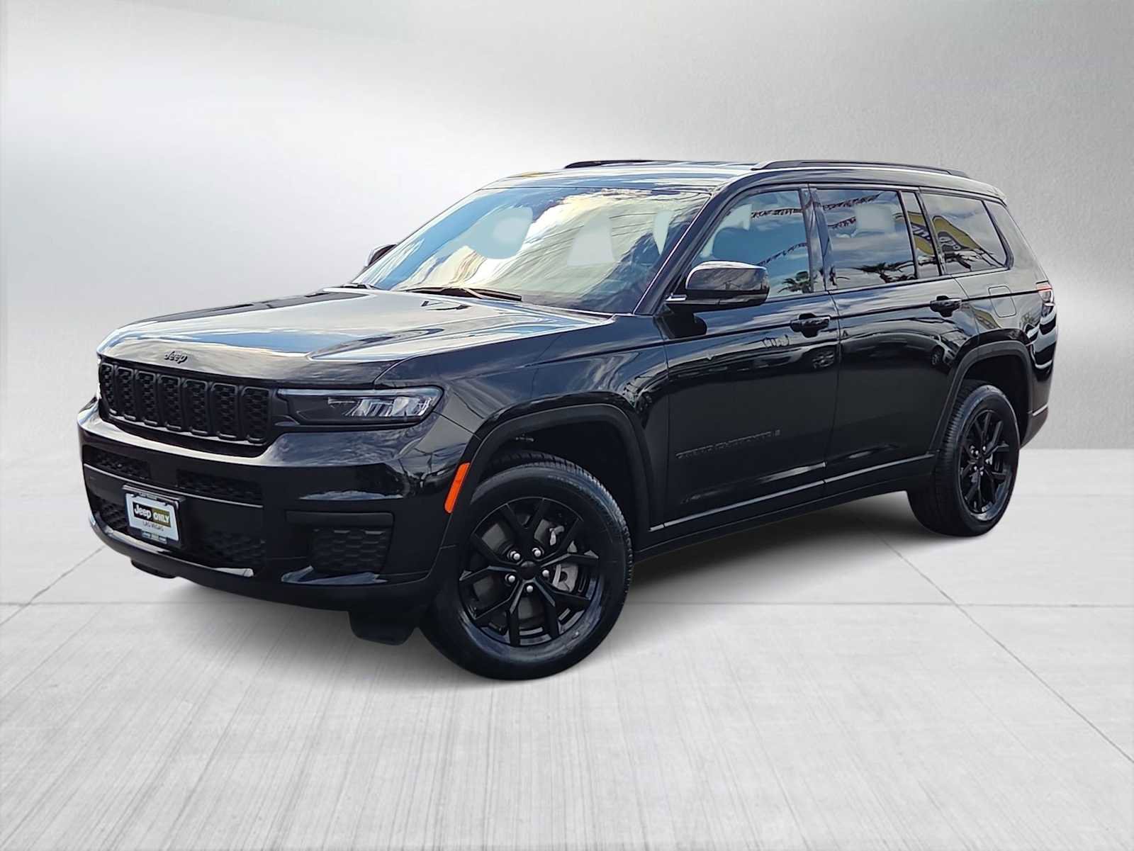 Used 2024 Jeep Grand Cherokee L Laredo