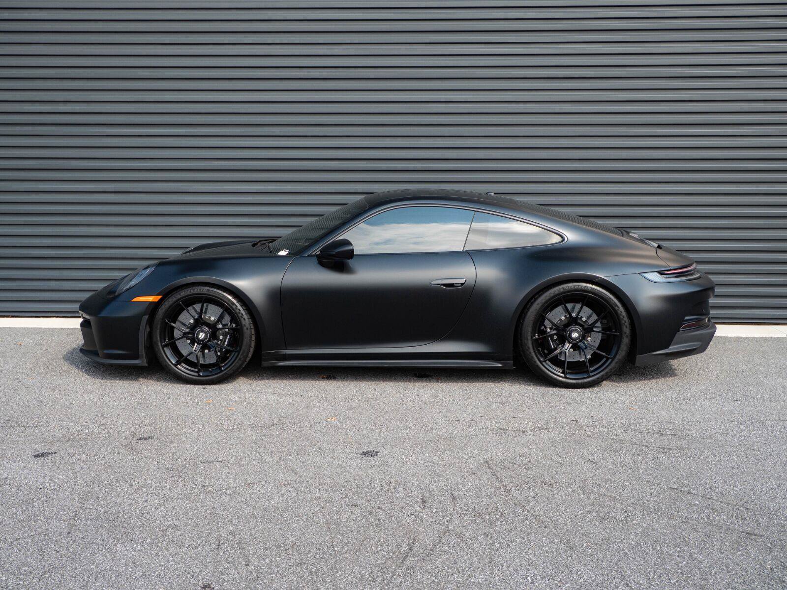 Used 2024 Porsche 911 GT3 RWD image 2