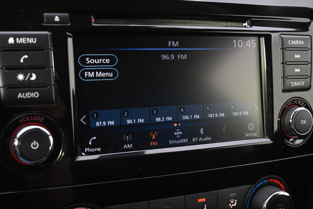 Used 2019 Nissan Rogue S AWD/4WD image 29