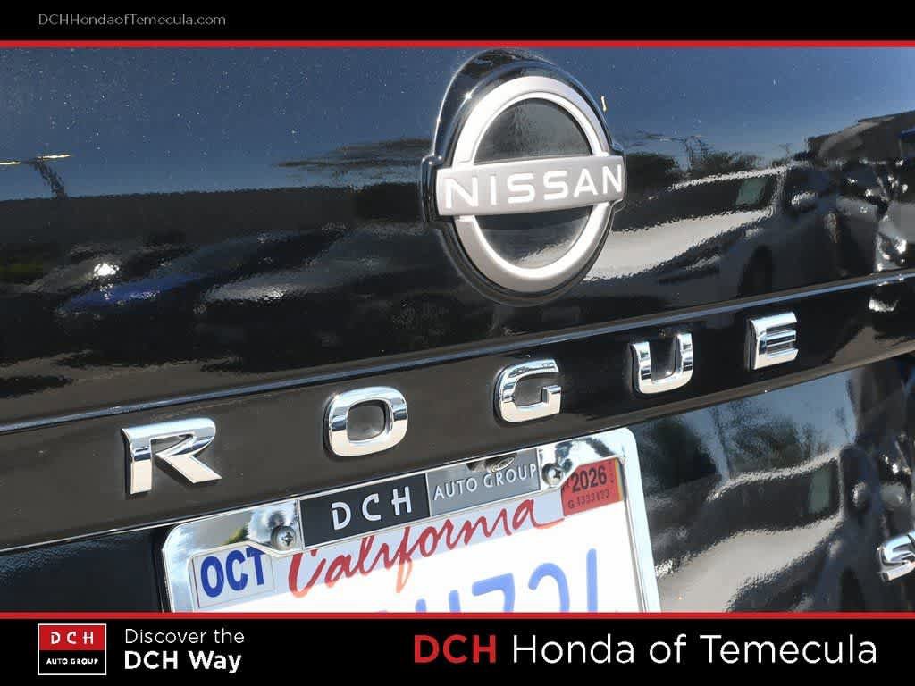 Used 2023 Nissan Rogue SV FWD image 7