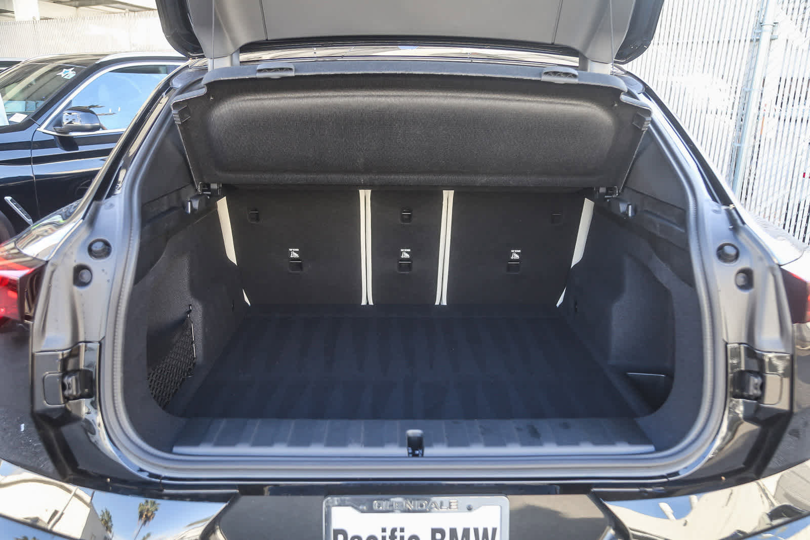 Used 2025 BMW X2 M35i w/ Premium Package image 21