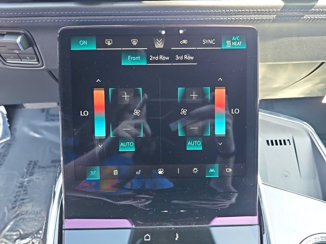 Used 2026 Cadillac Escalade IQ Sport 1 w/ LPO, ONYX Package AWD/4WD image 26
