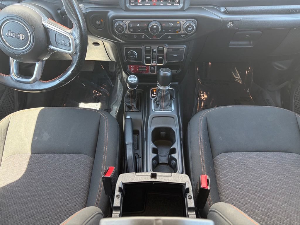 Used 2023 Jeep Gladiator Mojave w/ Cold Weather Group AWD/4WD image 29