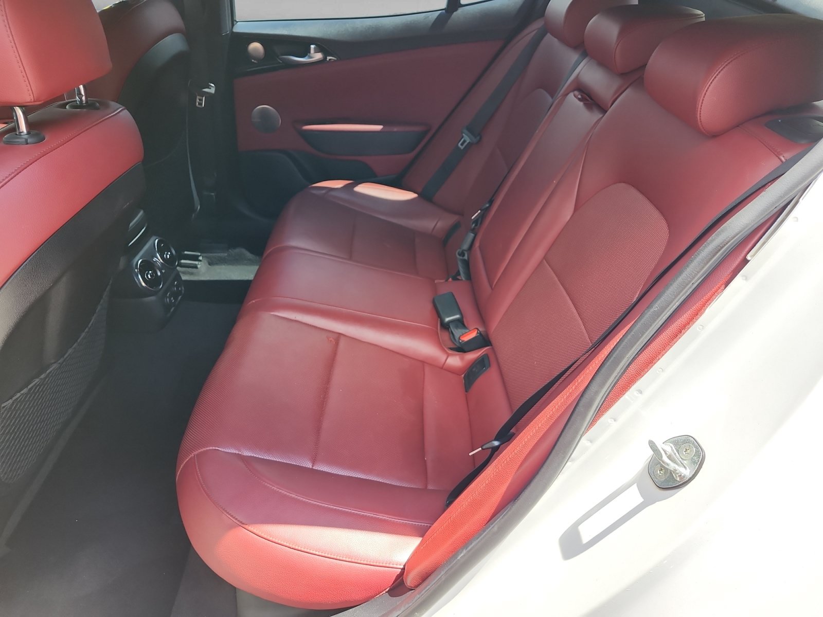 Used 2021 Kia Stinger GT-Line w/ Sun & Sound Package AWD/4WD image 14