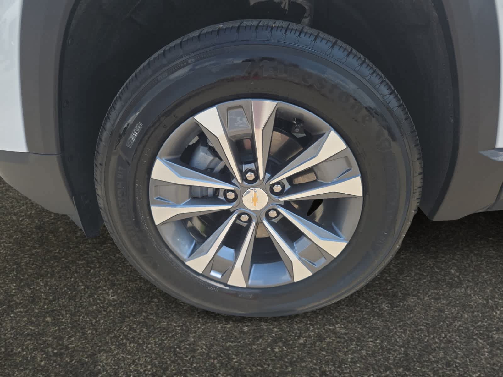Used 2026 Chevrolet Equinox LT FWD image 14