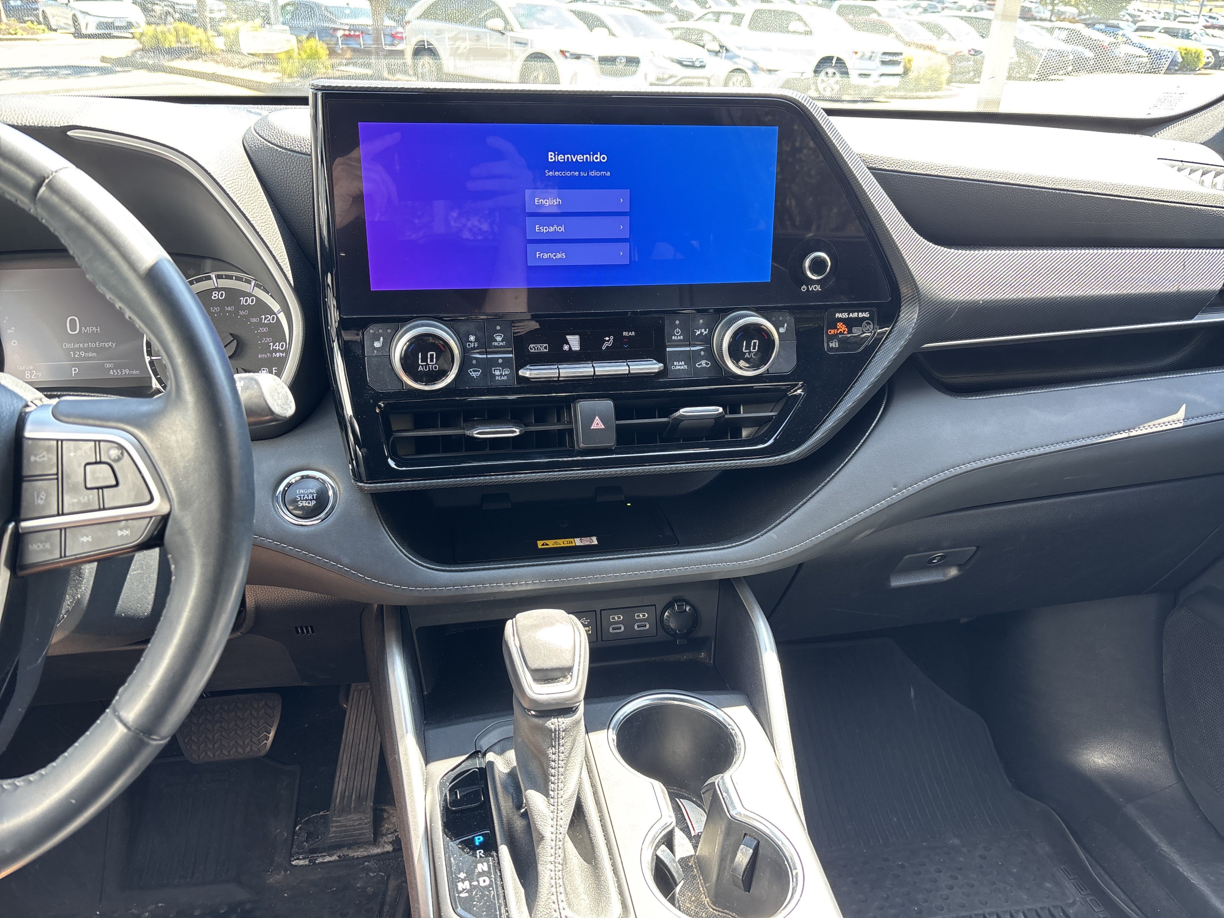 Used 2023 Toyota Highlander XSE AWD/4WD image 23
