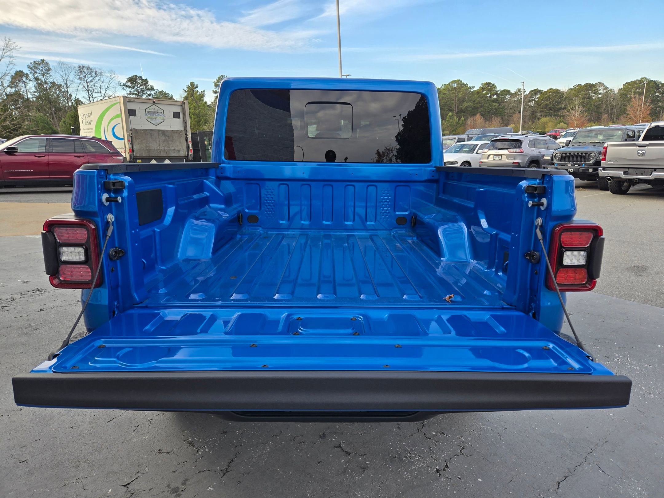New 2026 Jeep Gladiator Sport AWD/4WD image 28