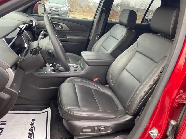 Certified 2023 Chevrolet Traverse LT w/ LPO, Floor Liner Package image 14