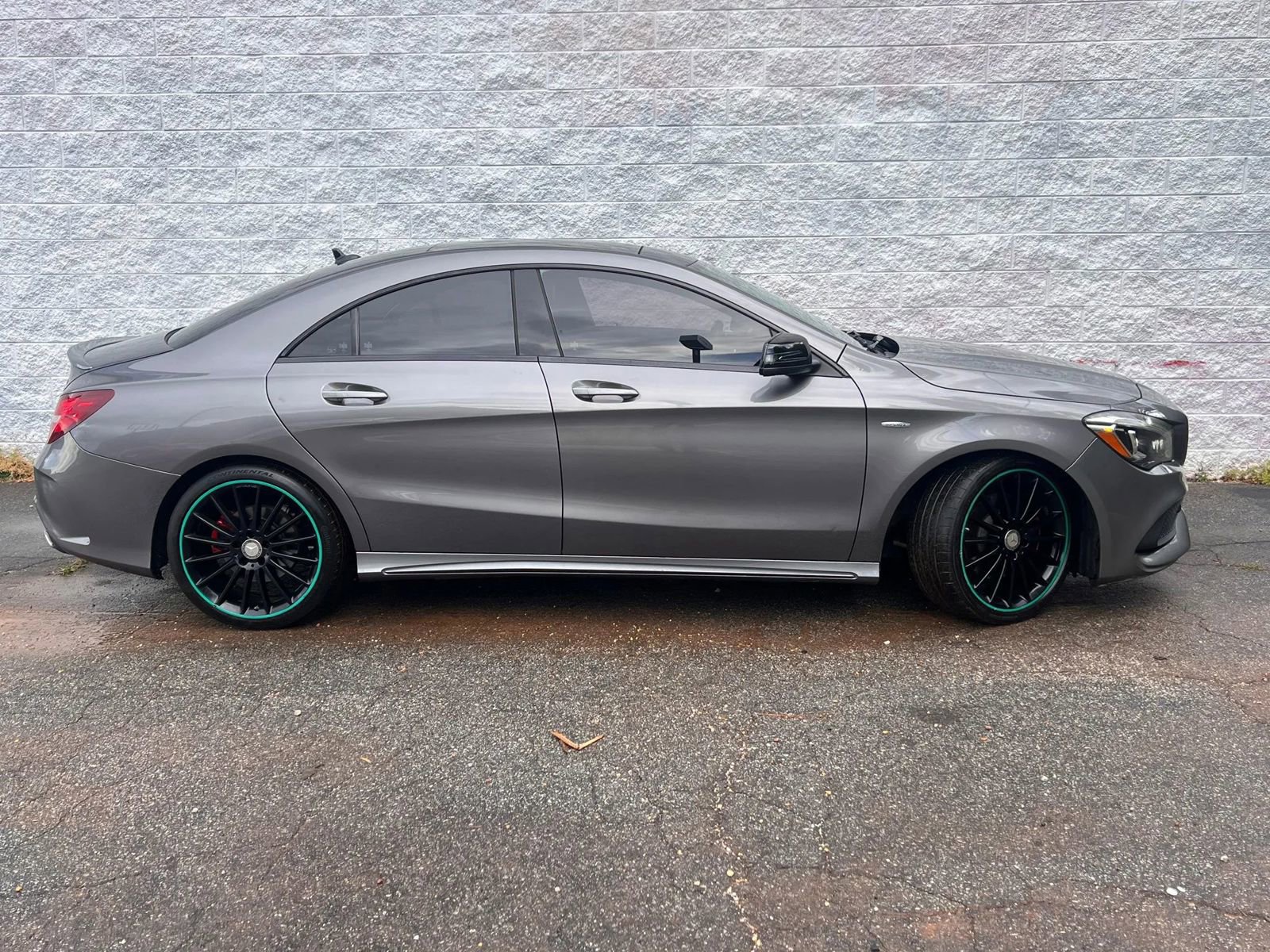 Used 2017 Mercedes-Benz CLA 250 4MATIC image 3