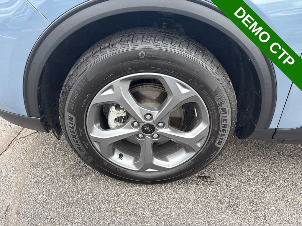 Used 2025 Ford Escape ST-Line Select image 17