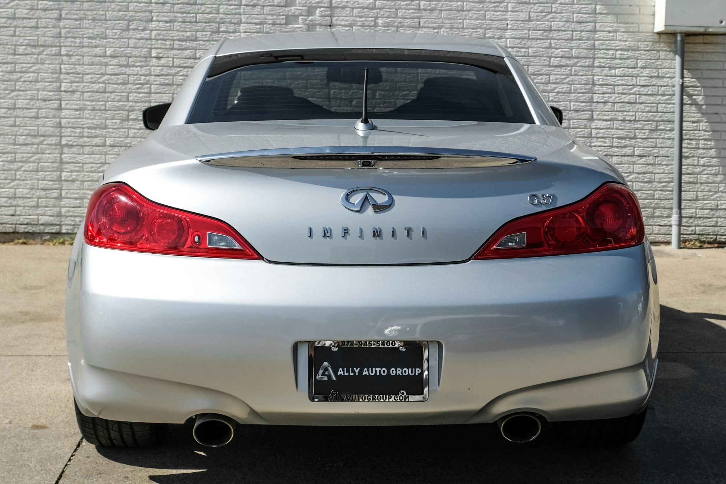 Used 2009 INFINITI G37 Convertible w/ Premium Pkg RWD image 8